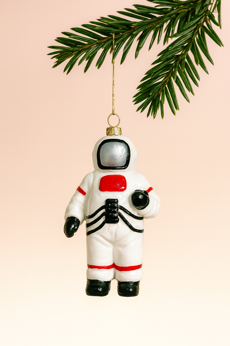 Kerstornament in de vorm van een astronaut, onbreekbaar plastic kerstornament van Feliznavidad.nl